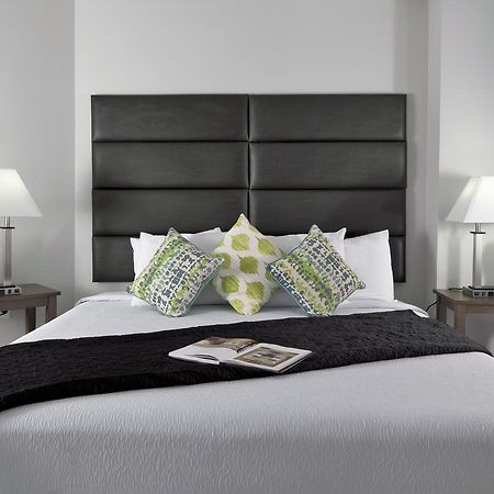 Stay Alfred At Varsity On K Вашингтон Екстериор снимка